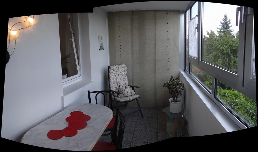 Ferienwohnung Grosswald Saarbrücken Szoba fotó