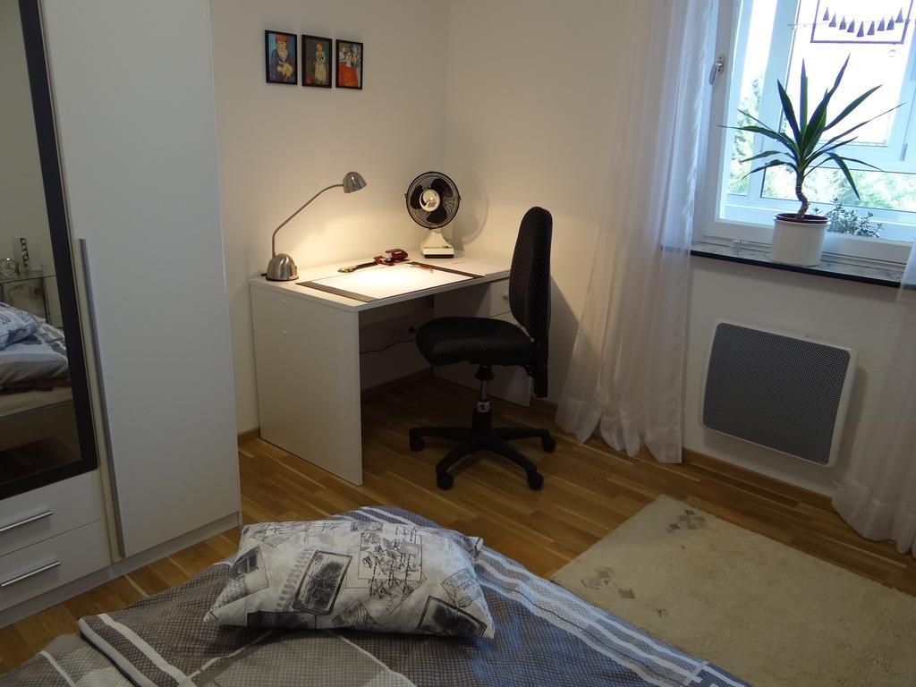 Ferienwohnung Grosswald Saarbrücken Szoba fotó